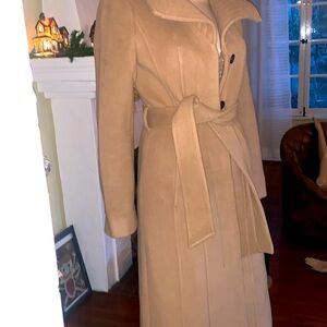 Babaton New Women's Wool Camel Coat in perfect condition.
